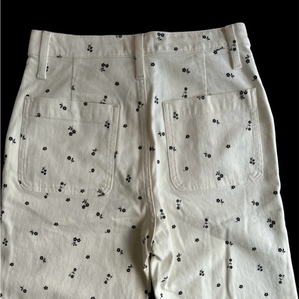 J.CREW Straight Leg Crop White With Flower Design Jeans Size 27T BNWT